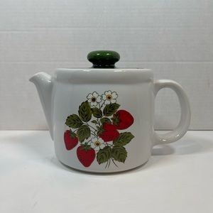 Strawberry Teapot McCoy Pottery Ceramic #14…